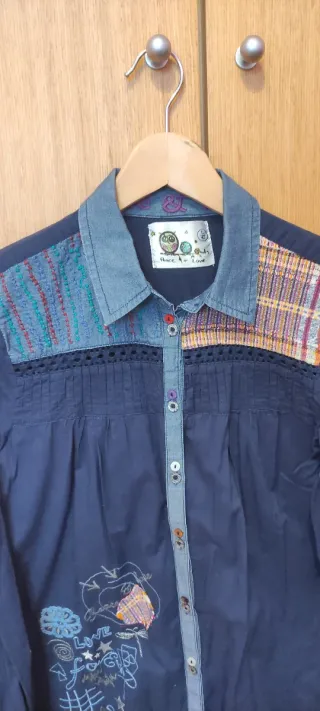 Camisa bordada Talla L