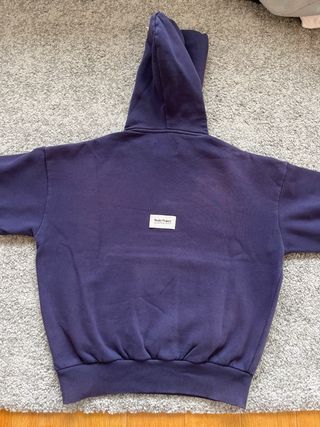 Sudadera Nude Project