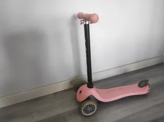 Patinete infantil Globber rosa