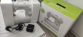 Singer Tradition 2273 Máquina de Coser