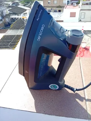 Plancha de vapor Cecotec PrecisionTip