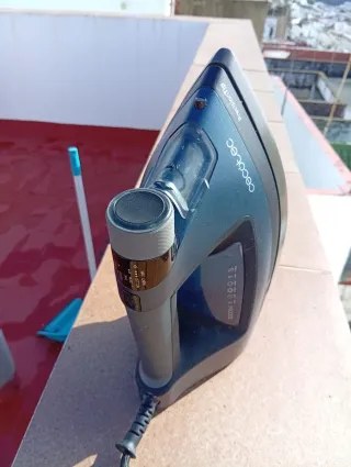 Plancha de vapor Cecotec PrecisionTip