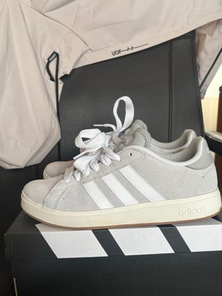 Zapatos Adidas Grand Court Base