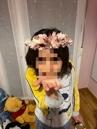 Corona de flores comunión beige y rosa