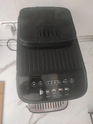 Cafetera DeLonghi Magnifica Evo