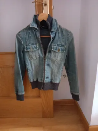 Cazadora vaquera Mango Talla XS
