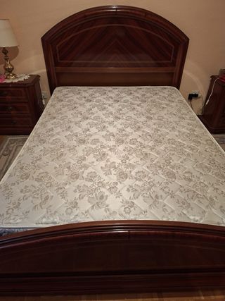 Somier de madera y colchón NEGOCIABLE !!!
