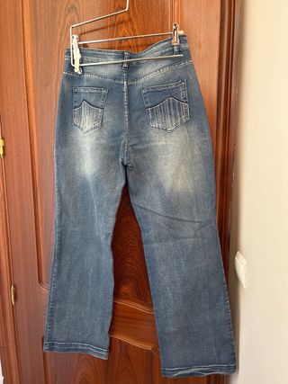 Pantalón vaquero pierna recta talla L