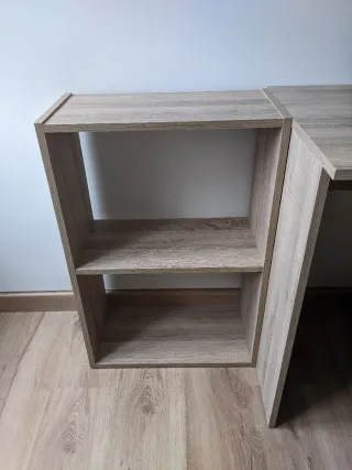 Estantería de madera