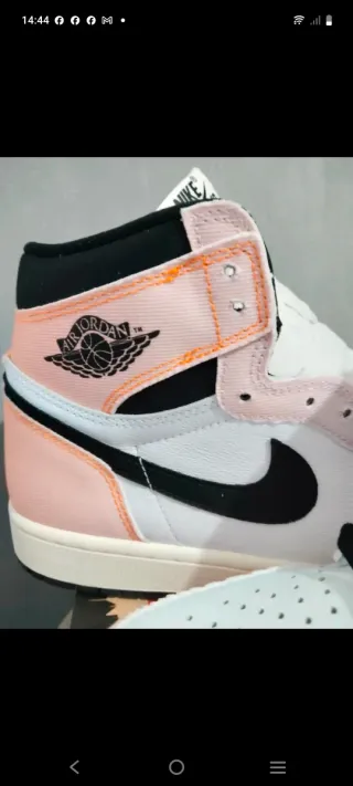 Jordan 1 Retro Skyline