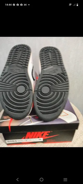 Jordan 1 Retro Skyline