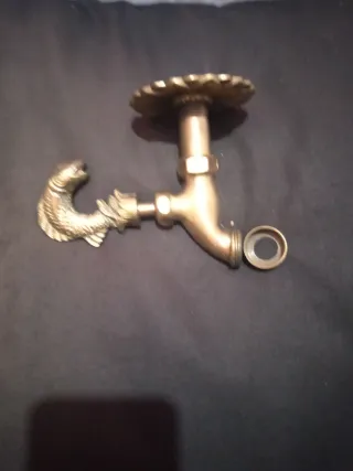 Grifo de jardín, pez bronce, nuevo sin uso