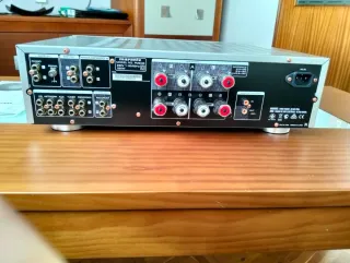 Amplificador Marantz Integrado Plata