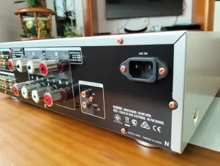 Amplificador Marantz Integrado Plata
