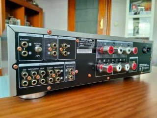 Amplificador Marantz Integrado Plata
