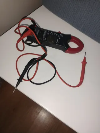 Pinza Amperimétrica Digital KEWTECH KT200