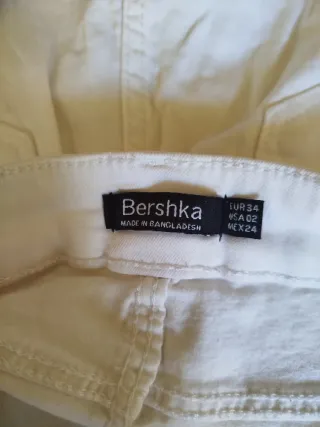 Pantalón pitillo Bershka blanco