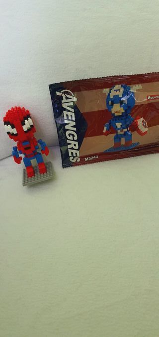 Muñeco Spiderman Marvel tipo Lego 3D