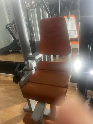 Máquina de gimnasio para piernas