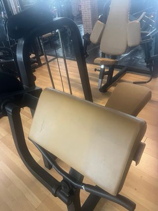 Máquina de gimnasio para piernas
