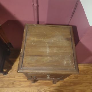 Antigua mesita auxiliar de madera mesa