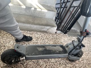 Patinete Eléctrico Gris