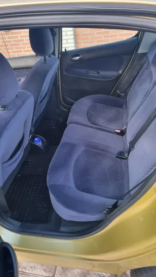 Peugeot 206 2004