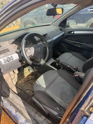 Opel Astra 2005