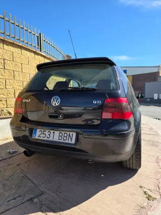 Volkswagen Golf 2000