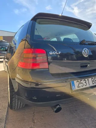 Volkswagen Golf 2000