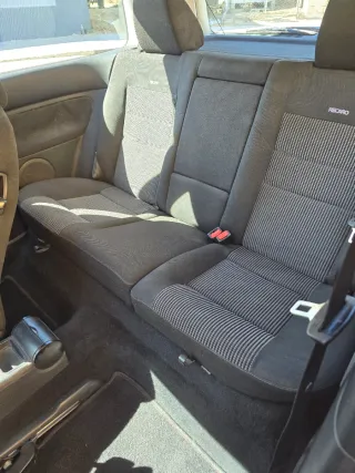 Volkswagen Golf 2000