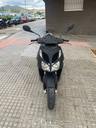 Aprilia Sportcity 200cc Scooter