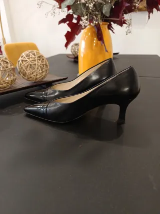 Zapatos de tacón negros