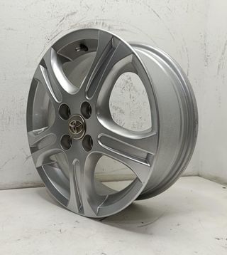 Juego Llantas R15 originales Toyota Yaris 4x100