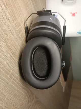 Cascos insonorización grises