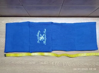 Set di accessori per bambini: cappelli, sciarpe e cinture