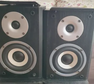 Conjunto 8 Altavoces 2 Vías. 20 watts 8 ohmios.