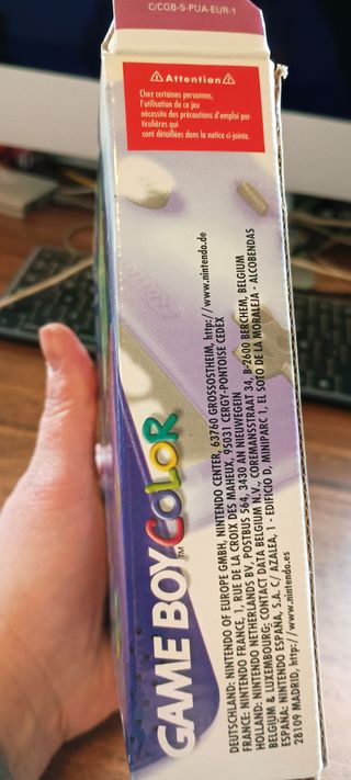 Caja Game Boy Color + Manuales Nintendo