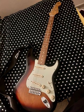 Guitarra Fender Stratocaster Sunburst