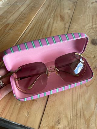 Gafas de sol Gucci doradas y rosas