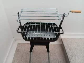 Barbacoa de hierro fundido sin estrenar