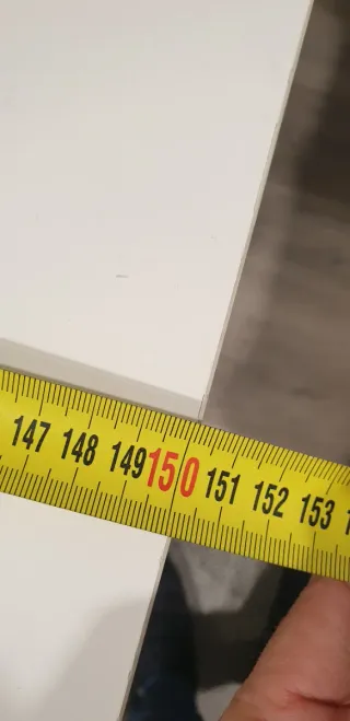 Sillas y mesa de comedor