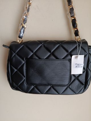 Bolso negro y dorado elegante nuevo 30x20x8