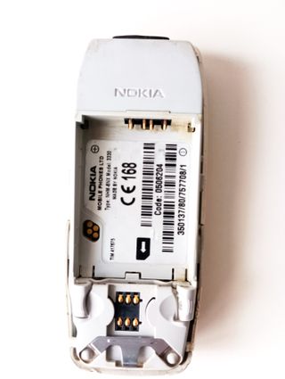 Nokia 3330 + Batteria+Caricabatterie Funzioanante