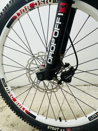 Bicicleta montaña con Marzocchi