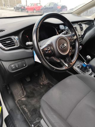 KIA Carens 2015