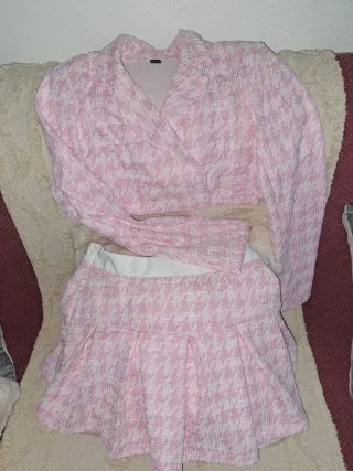 Conjunto falda y blusa rosa y blanco