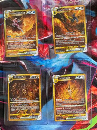 Pack Palkia, Dialga, Giratina y Arceus VSTAR gold