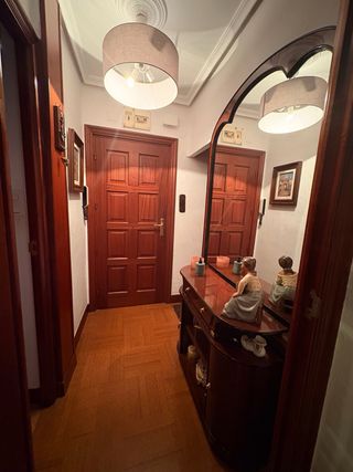 Piso exterior con balcón en Andoain. Luminoso