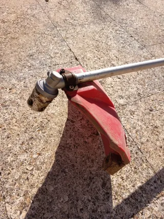 Desbrozadora Maruyama BC2300RS